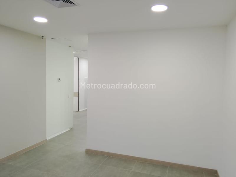 Oficina en Arriendo, EL POBLADO, Medellín - Mehr
