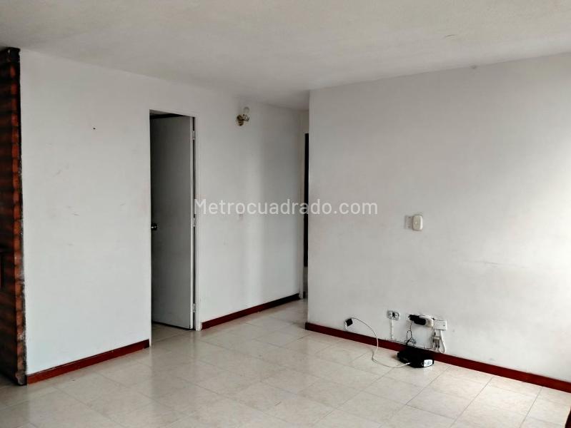 Apartamento de 2 Alcobas en El Poblado con Balcón y Amenities - 3