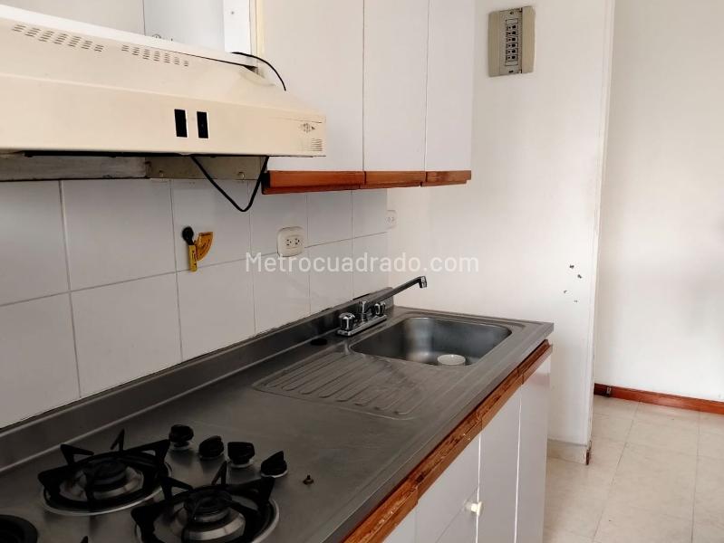 Apartamento de 2 Alcobas en El Poblado con Balcón y Amenities - 6