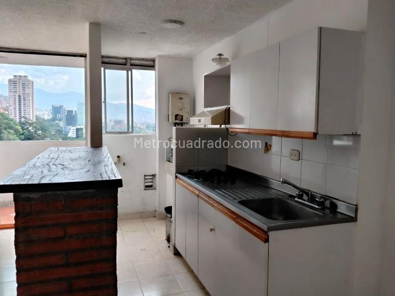 Apartamento de 2 Alcobas en El Poblado con Balcón y Amenities - 7