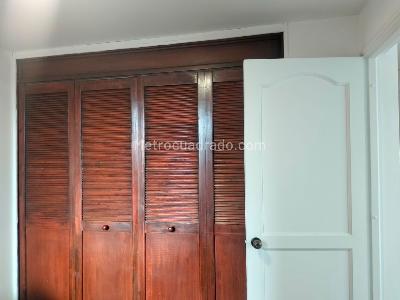Apartamento de 2 alcobas en arriendo en El Poblado, Medellín, 75 m² · foto 14 de 16