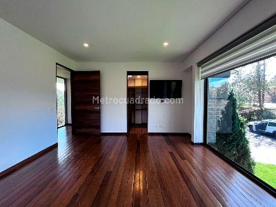 Casa de 4 alcobas en venta en Envigado, Envigado · foto 10 de 19