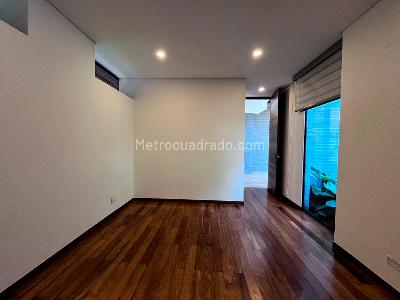 Casa de 4 alcobas en venta en Envigado, Envigado · foto 8 de 19