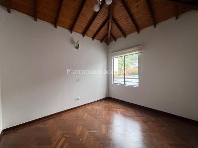 Casa de 3 alcobas en venta en Envigado, Envigado, 211 m² · foto 11 de 16