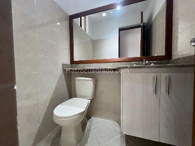 Casa de 3 alcobas en venta en Envigado, Envigado, 211 m² · foto 14 de 16