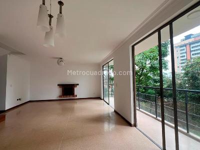 Casa de 3 alcobas en venta en Envigado, Envigado, 211 m² · foto 4 de 16