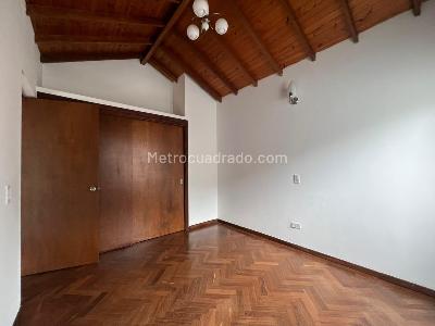 Casa de 3 alcobas en venta en Envigado, Envigado, 211 m² · foto 8 de 16