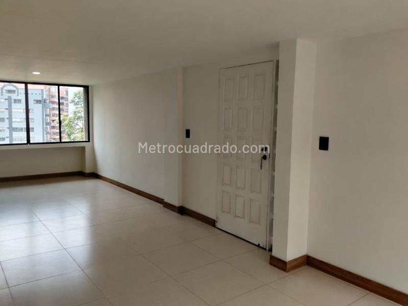 Apartamento de 3 Alcobas en El Poblado con Excelente Acceso - 3