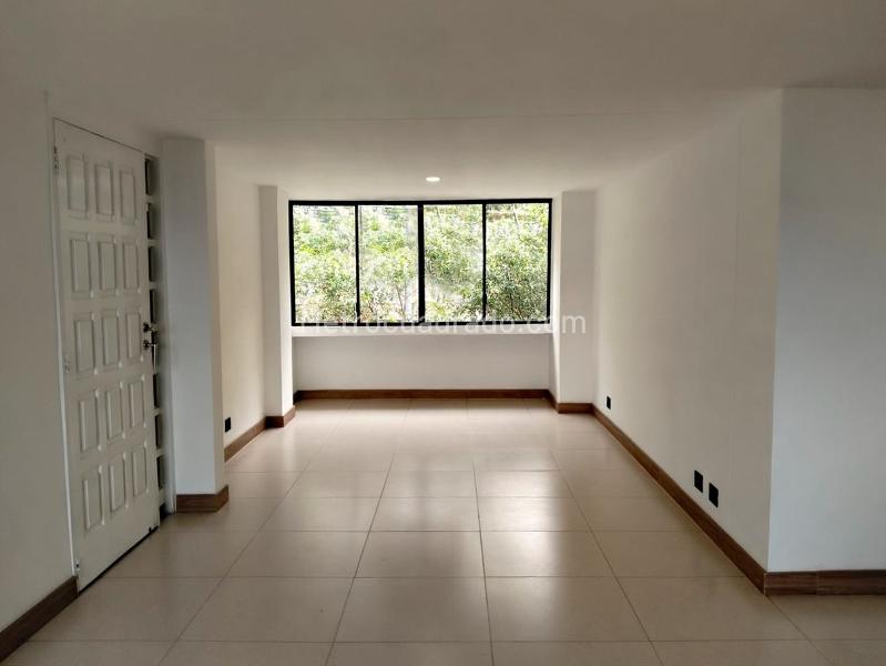 Apartamento de 3 Alcobas en El Poblado con Excelente Acceso - 4