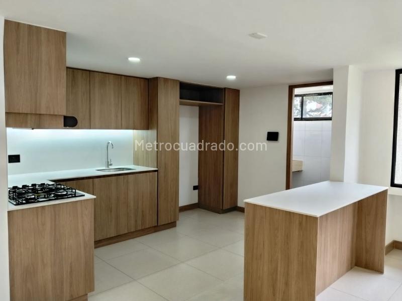 Apartamento de 3 Alcobas en El Poblado con Excelente Acceso - 8