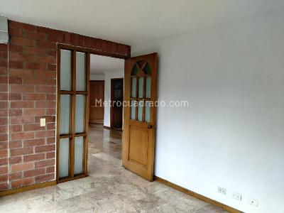 Apartamento de 3 alcobas en venta en El Poblado, Medellín, 123 m² · foto 10 de 19