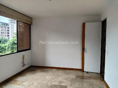 Apartamento de 3 alcobas en venta en El Poblado, Medellín, 123 m² · foto 13 de 19