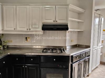 Apartamento de 3 alcobas en venta en El Poblado, Medellín, 123 m² · foto 6 de 19