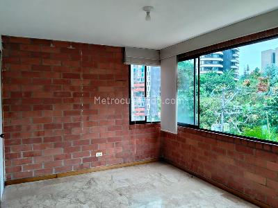 Apartamento de 3 alcobas en venta en El Poblado, Medellín, 123 m² · foto 9 de 19