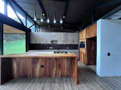Casa de 3 alcobas en venta en Envigado, Envigado · foto 6 de 19
