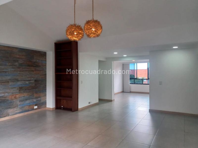 Apartamento de 3 Alcobas en El Poblado con Amenidades - 4