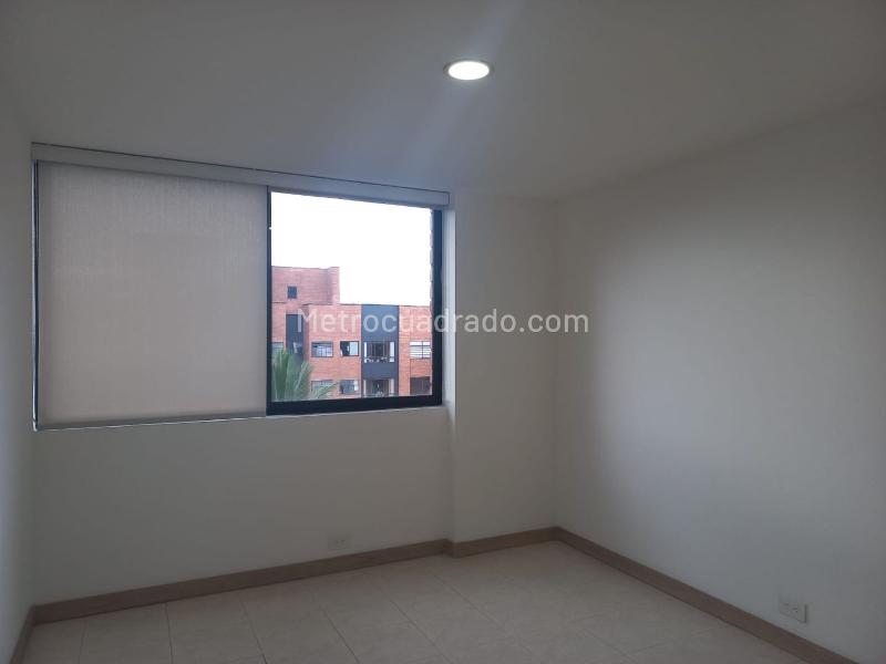 Apartamento de 3 Alcobas en El Poblado con Amenidades - 9