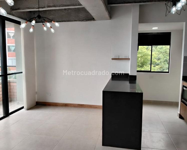 Apartamento Moderno de 2 Alcobas con Gimnasio en El Poblado - 2