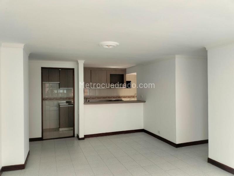 Apartamento en Arriendo, EL POBLADO, Medellín - 2