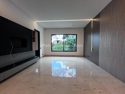 Casa de 4 alcobas en venta en El Poblado, Medellín, 1085 m² · foto 10 de 20