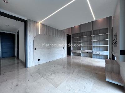 Casa de 4 alcobas en venta en El Poblado, Medellín, 1085 m² · foto 15 de 20