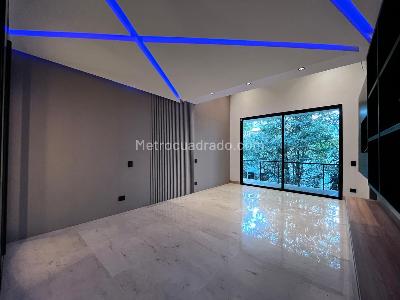 Casa de 4 alcobas en venta en El Poblado, Medellín, 1085 m² · foto 17 de 20