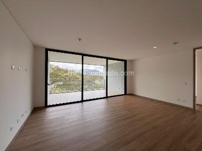 Apartamento en arriendo en Rionegro, Rionegro · foto 3 de 15