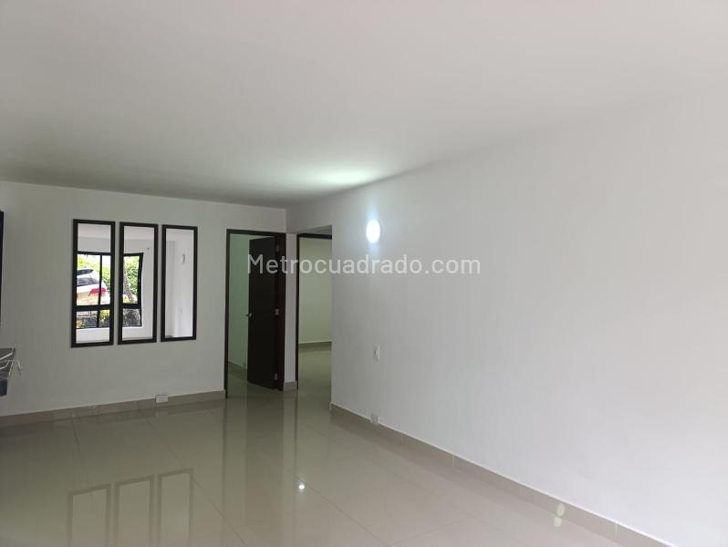 Modern 3BR Apartment with Terrace in El Poblado - 3
