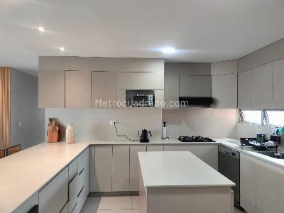 Apartamento en venta en Envigado, Envigado · foto 9 de 20