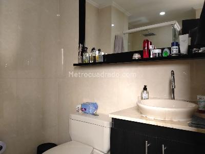 Apartamento de 2 alcobas en venta en El Poblado, Medellín, 120 m² · foto 16 de 18