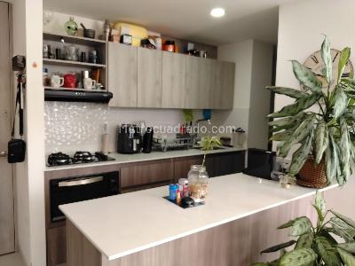 Apartamento en venta en El Poblado, Medellín · foto 6 de 19