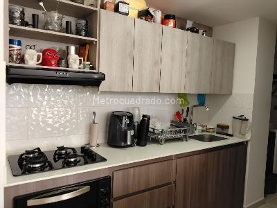 Apartamento en venta en El Poblado, Medellín · foto 7 de 19