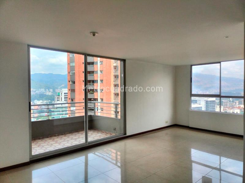 Duplex de 3 Alcobas con 2 Balcones en El Poblado