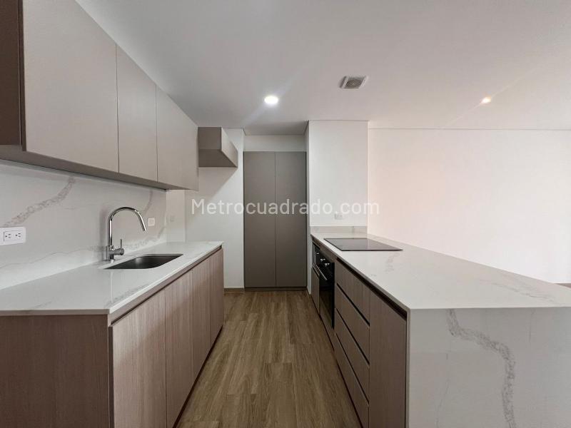 1BR Apartment in RIONEGRO (65 m²) - 4
