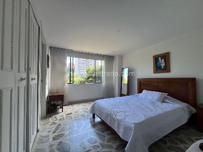Apartamento de 4 alcobas en venta en El Poblado, Medellín, 90 m² · foto 10 de 15