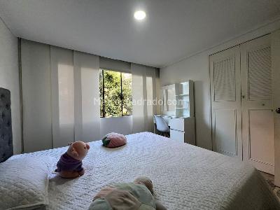 Apartamento de 4 alcobas en venta en El Poblado, Medellín, 90 m² · foto 7 de 15