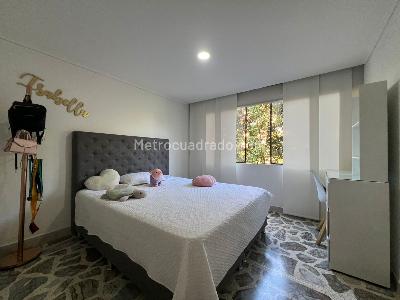 Apartamento de 4 alcobas en venta en El Poblado, Medellín, 90 m² · foto 8 de 15