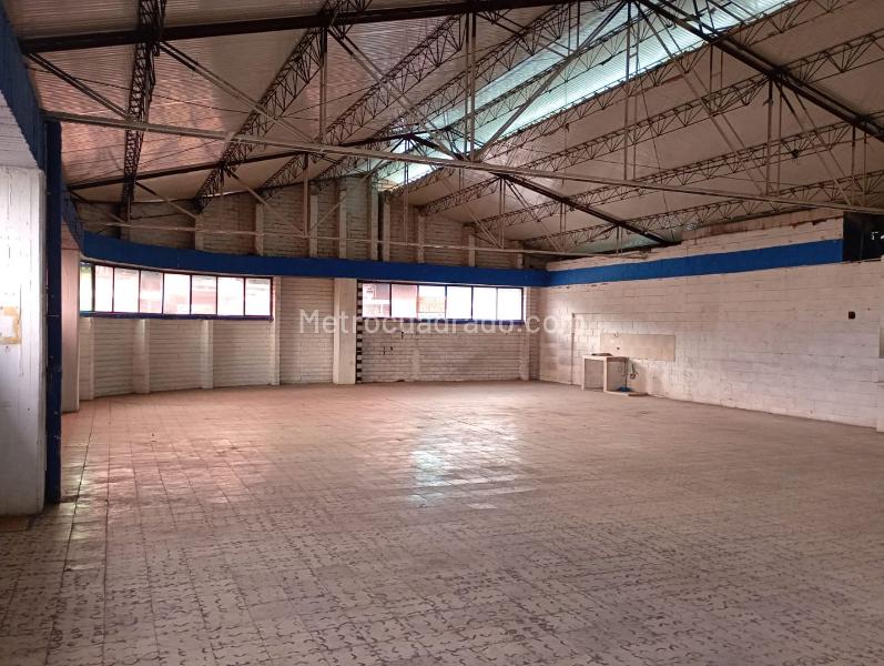 Bodega en Arriendo, ZONA CENTRO MEDELLIN, Medellín - Mehr