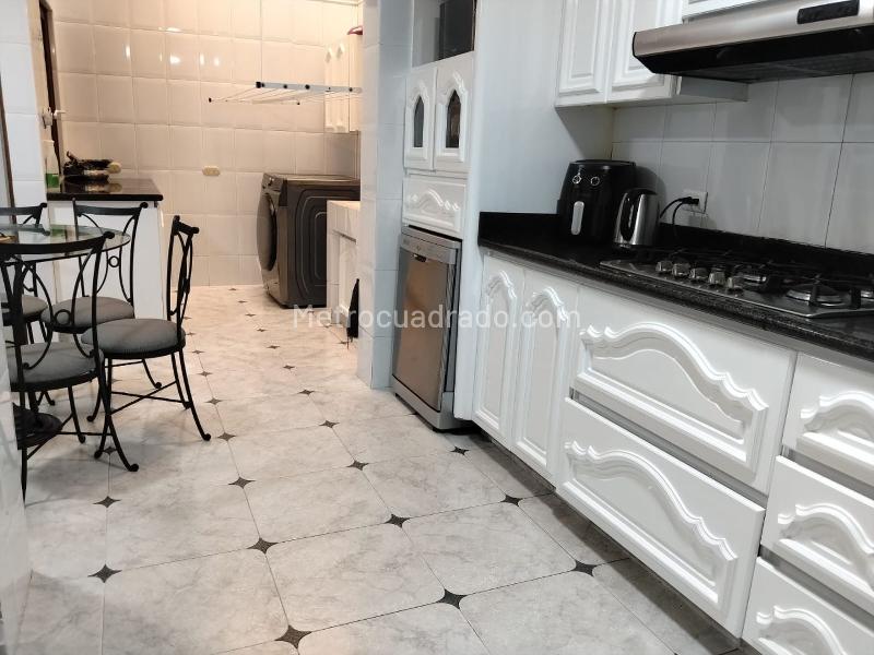 Spacious 4BR House with Pool in El Poblado - 7