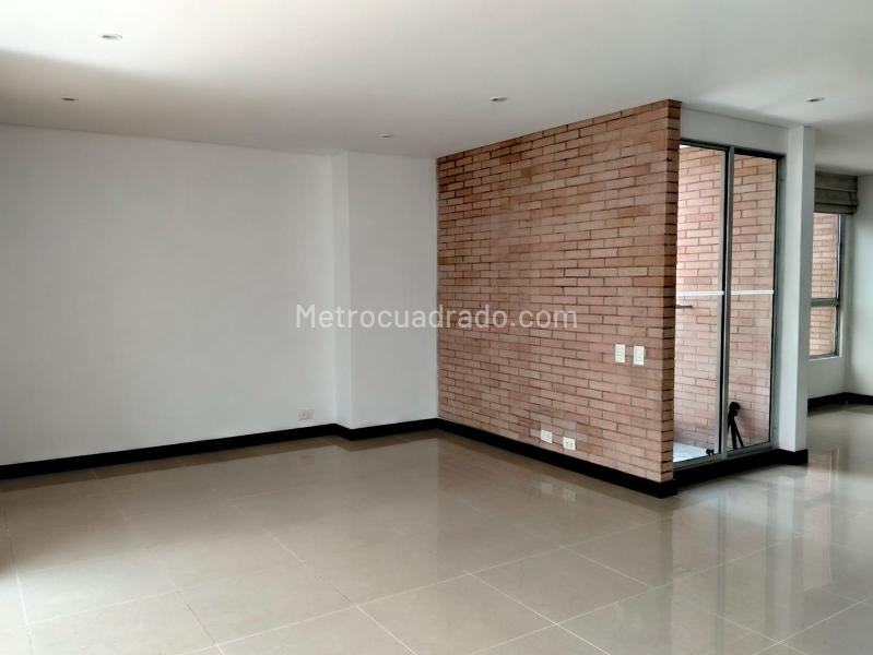 Apartamento Estiloso de 2 Alcobas con Terraza en El Poblado - 2