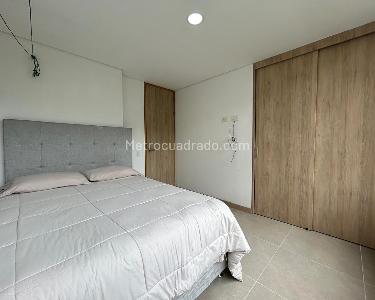 Apartamento de 2 alcobas en arriendo en El Poblado, Medellín, 68 m² · foto 11 de 15