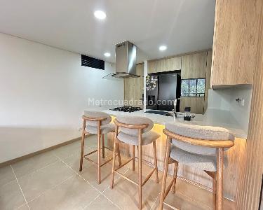Apartamento de 2 alcobas en arriendo en El Poblado, Medellín, 68 m² · foto 6 de 15