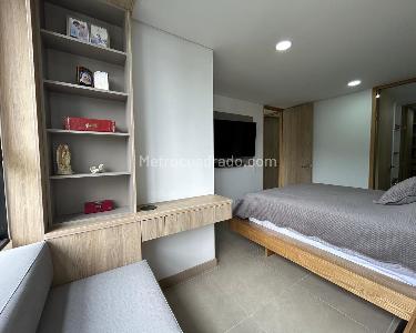 Apartamento de 2 alcobas en arriendo en El Poblado, Medellín, 68 m² · foto 8 de 15
