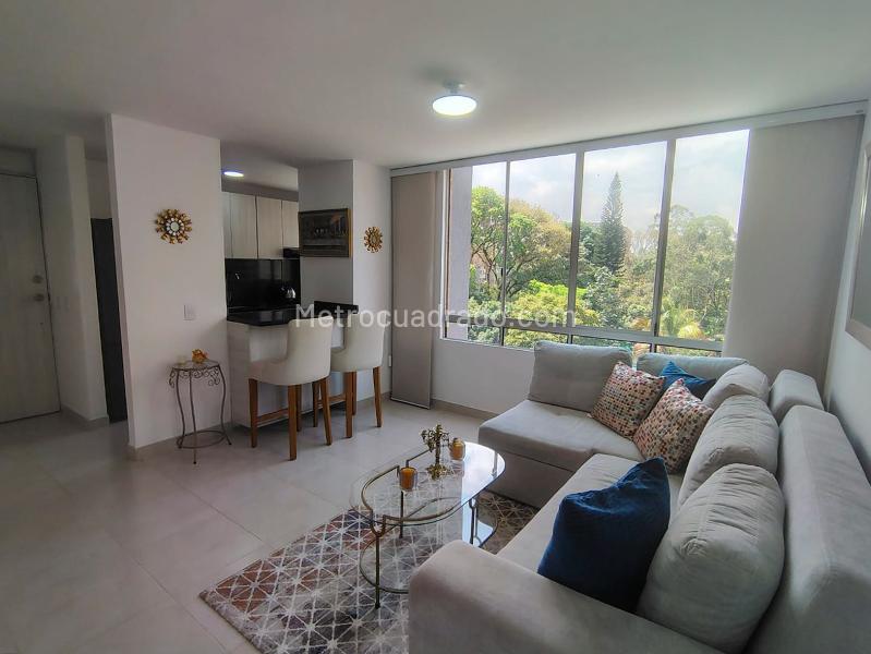 Apartamento Amoblado de 2 Alcobas en Arriendo en El Poblado