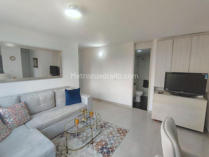 Apartamento Amoblado de 2 Alcobas en Arriendo en El Poblado - 3
