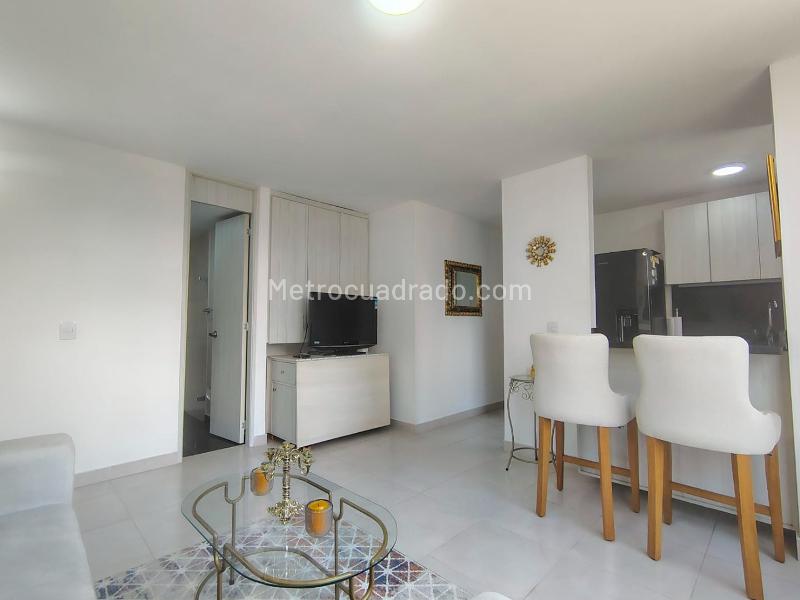 Apartamento Amoblado de 2 Alcobas en Arriendo en El Poblado - 4