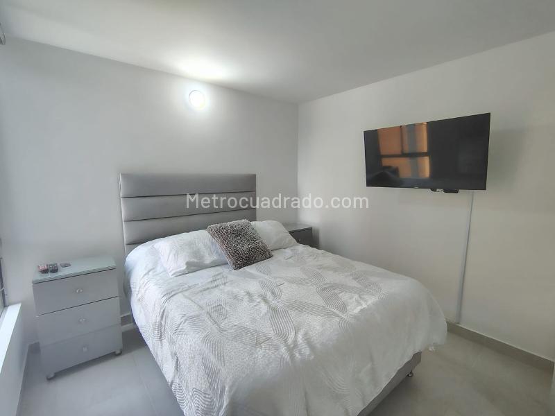 Apartamento Amoblado de 2 Alcobas en Arriendo en El Poblado - 8