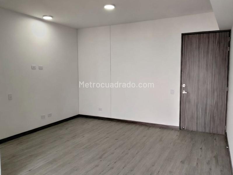 Apartamento Amplio de 3 Alcobas en El Poblado - 3