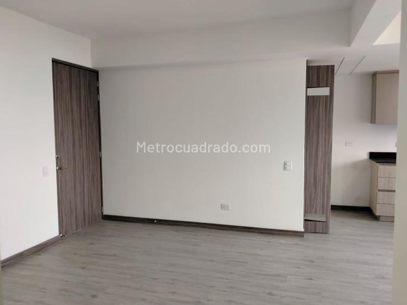 Apartamento Amplio de 3 Alcobas en El Poblado - 4