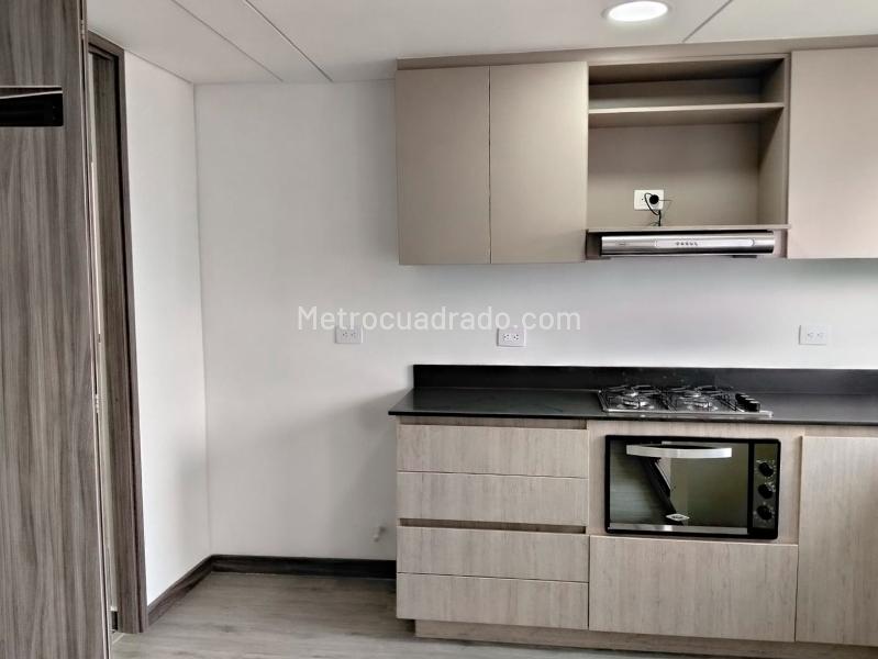 Apartamento Amplio de 3 Alcobas en El Poblado - 6